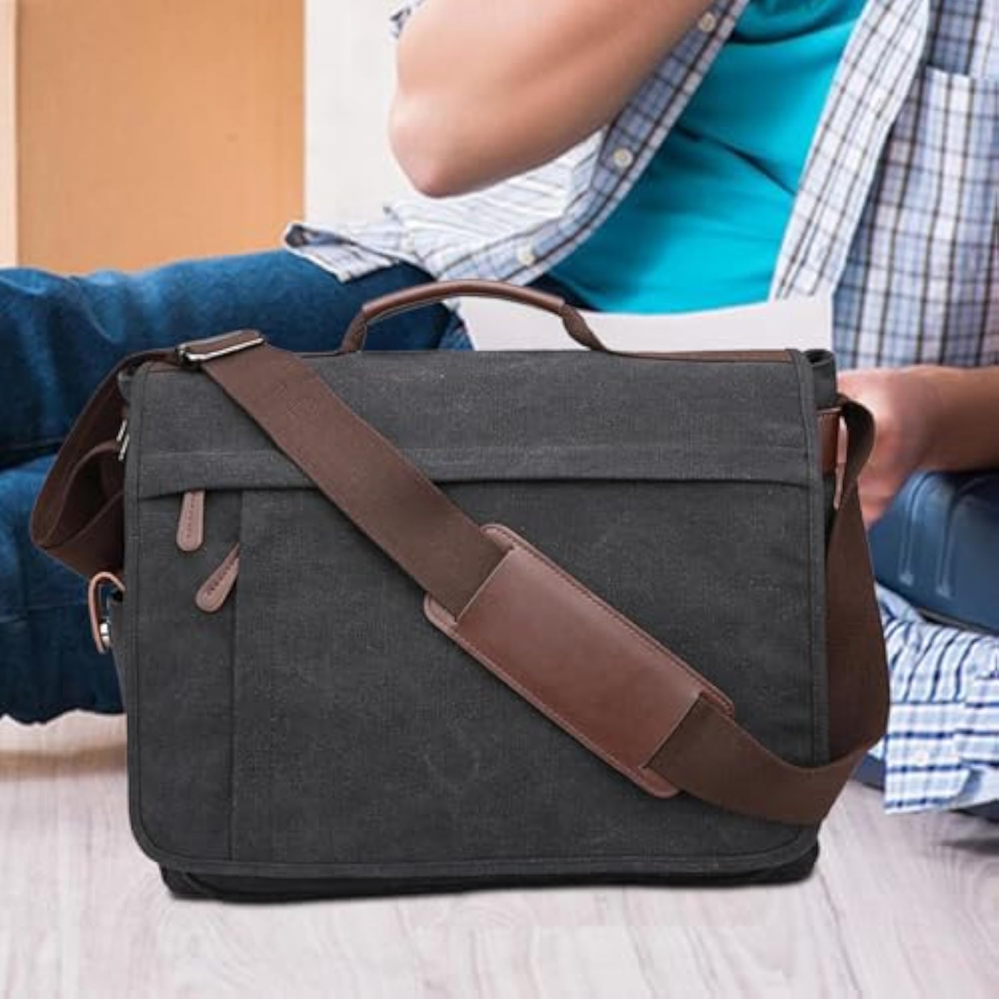 Men's Fashion Travelling Laptop Bag for Work Commuting